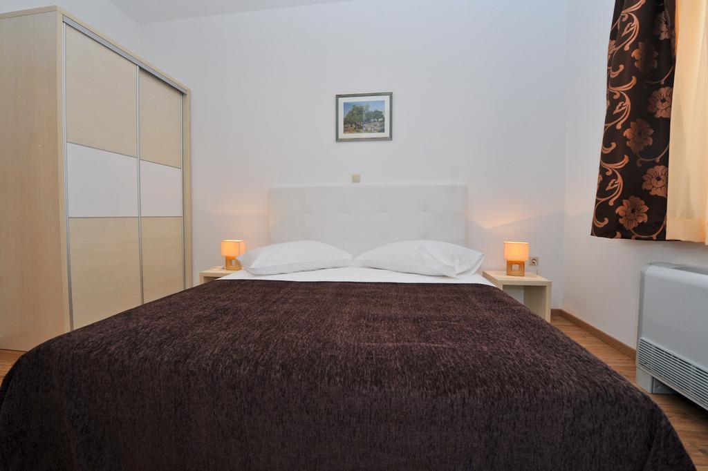 Lastura Aparthotel & Mobile Homes Novalja Room photo
